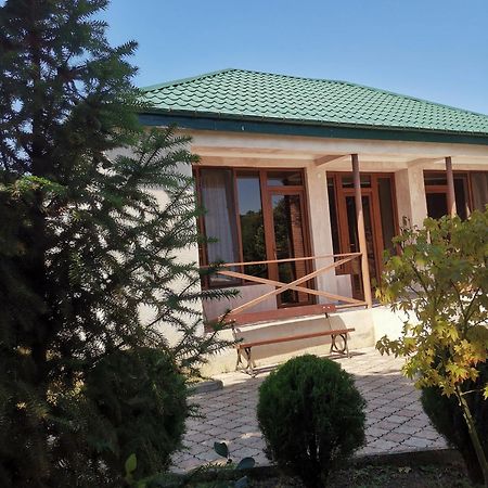 Villa Platinum Tskaltubo Bagian luar foto