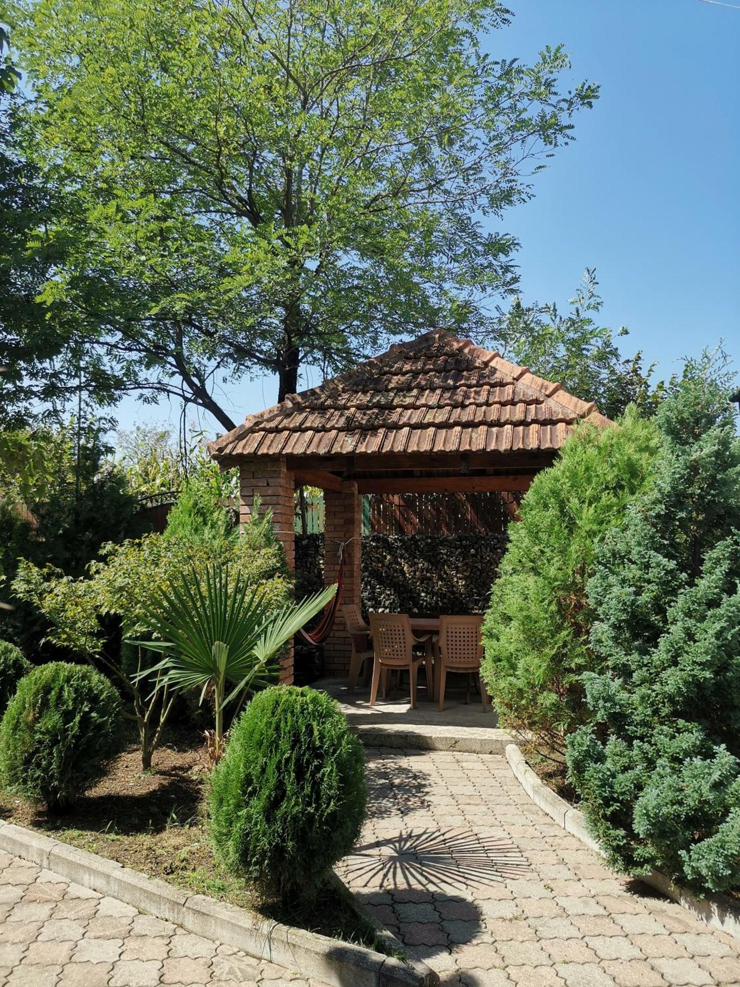 Villa Platinum Tskaltubo Bagian luar foto